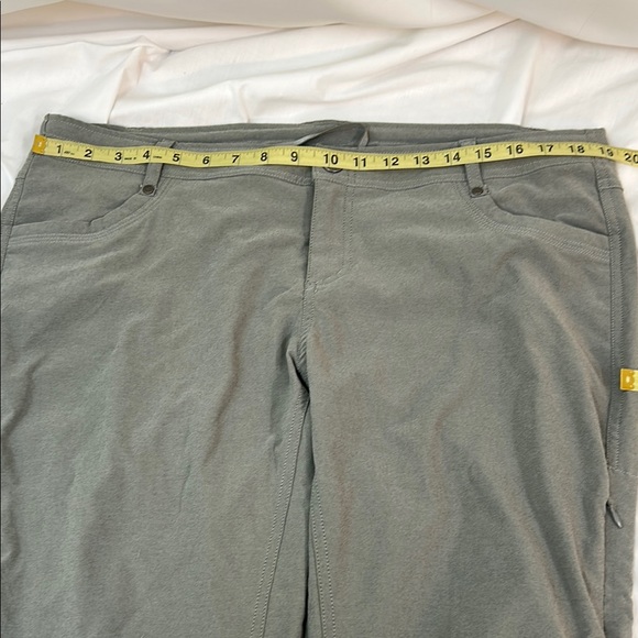 Kuhl Trekr Gray Hiking Outdoor Pants Size 16 Short - Picture 9 of 16
